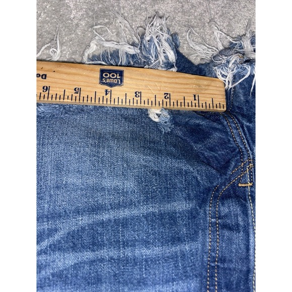Levis Shorts Womens 31 501 Button Fly Cut‎ Off Distressed Denim Shortie - Picture 9 of 10